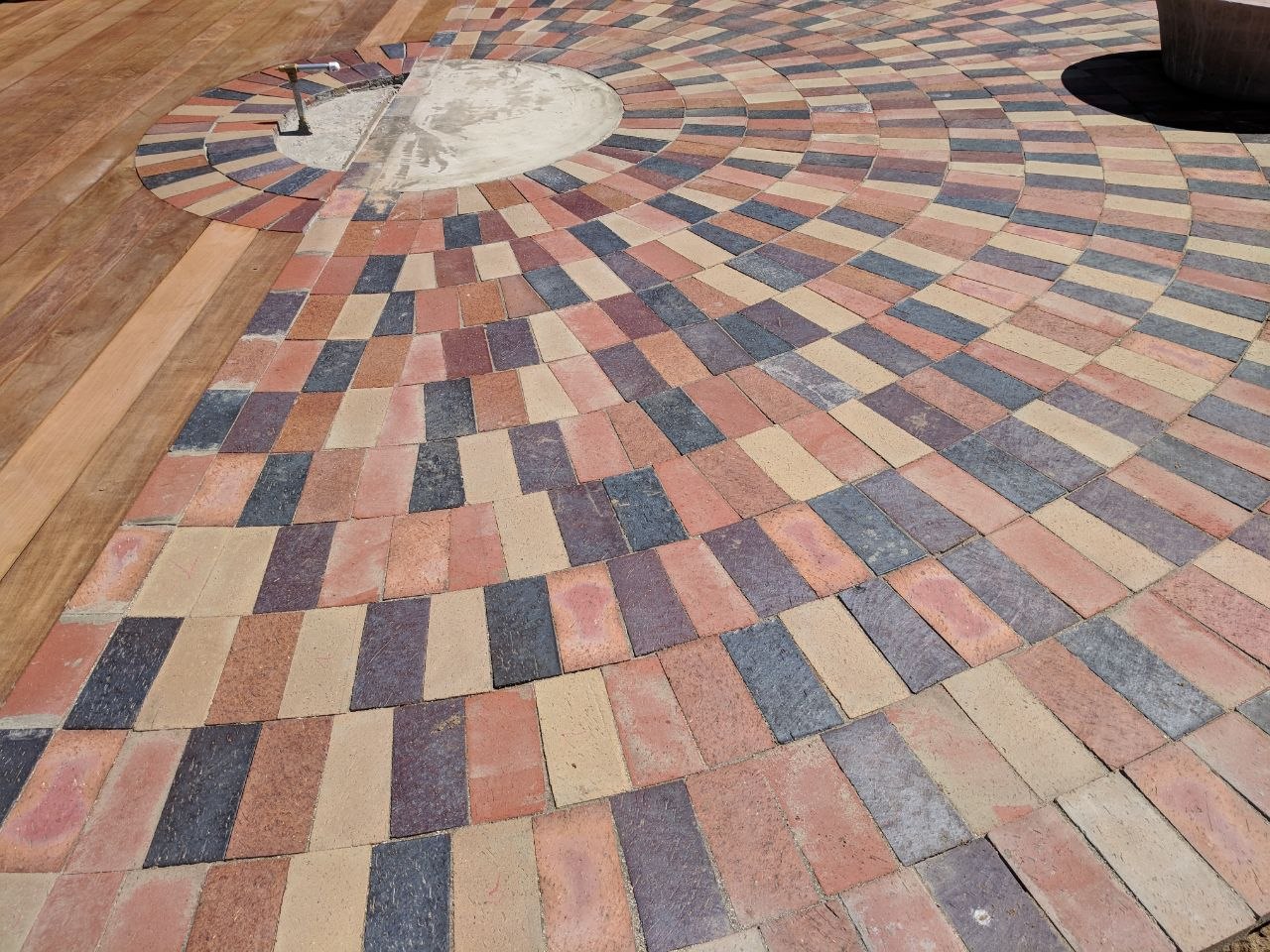 Brick and masonry layout for the fire pit